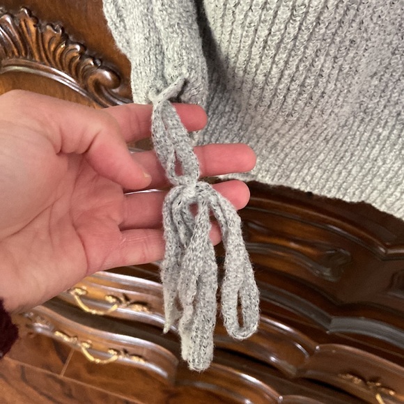 Cute dynamite long sweater in size XS - Picture 3 of 5